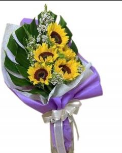 5 sunflower bouquet